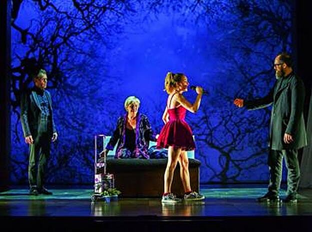 Momento del Hamlet de Miguel del Arco