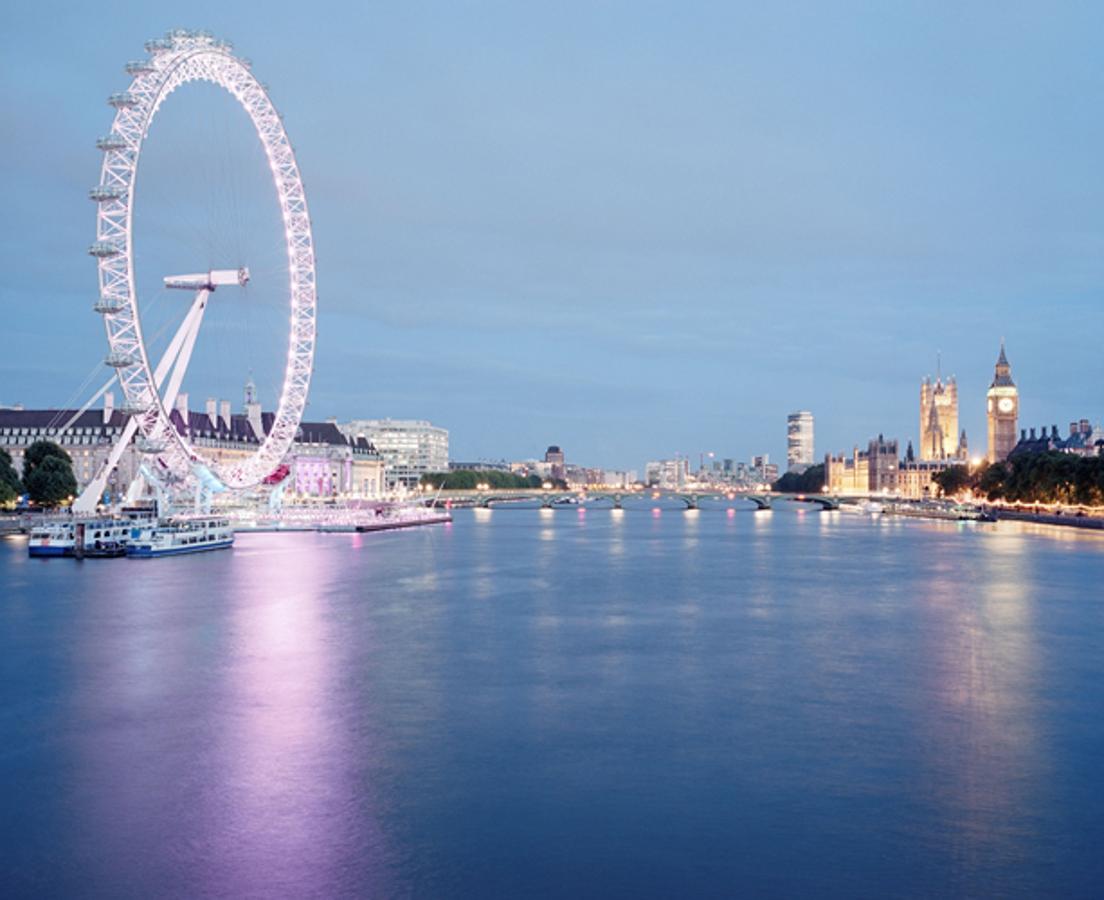 La capital británica hace las delicias de los viajeros más urbanitas, esos que quieren encontrar en una ciudad ocio, cultura e historia, y descubrir cómo la modernidad y la tradición se dan la mano en sus calles y, sobre todo, en su ambiente.