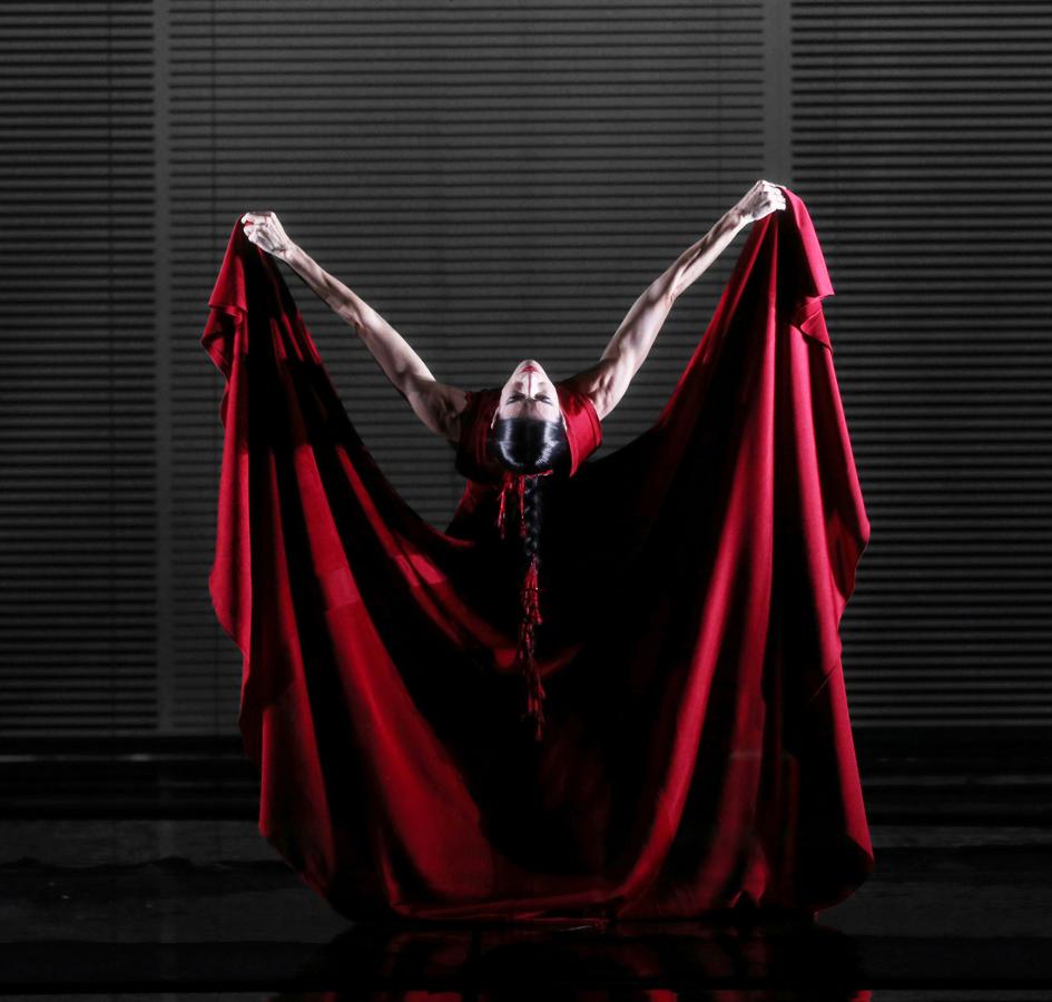 Blanca Li vestida de Azzedine Alaïa