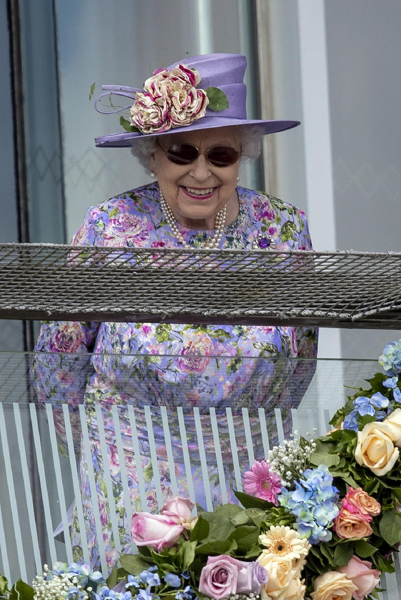 No lo podemos negar: el estilo de Isabel II y su atrevimiento hacen que sea  la auténtica 'it queen' de nuestros corazones (fashionistas) .