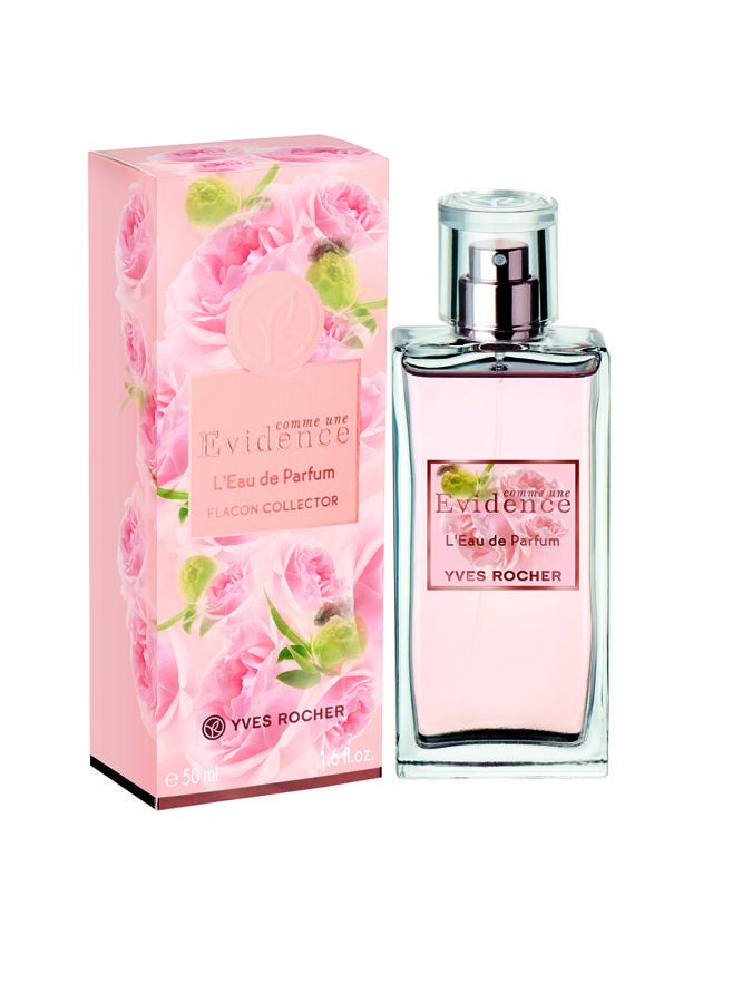 El perfume más emblemático de Yves Rocher en un frasco de Edición Limitada especial Día de la Madre. Un acuerdo de ciprés absolutamente modernizado, chic y atemporal. El frescor refinado de la esencia de bergamota deja lugar a una estela delicada y femenina del absoluto de rosa damascena. La sombra apaciguante de la esencia de pachulí aporta una profunda sensación de plenitud. (20,50€, vapo 50 ml)