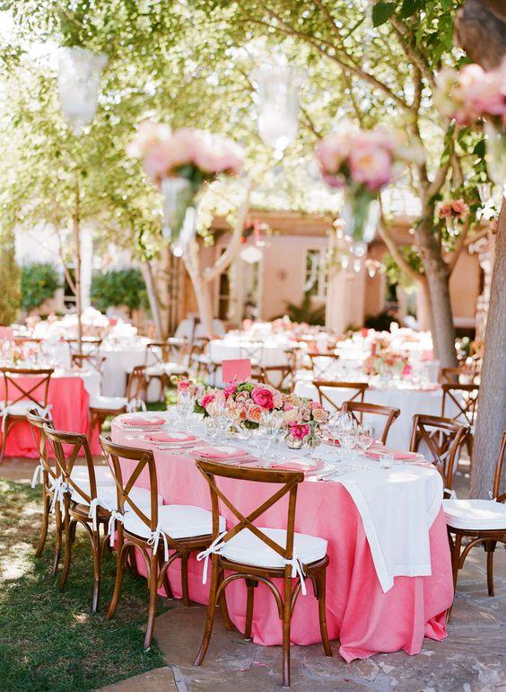 Para una boda de primavera, déjate inspirar por 'La vie en rose'... (Foto: Pinterest).