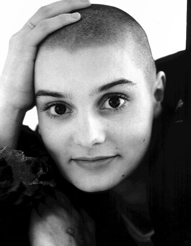Sinead Oconnor fue pionera en llevar el pelo rapado