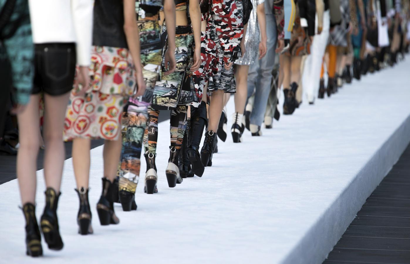 Así finalizaba eldesfile de la firma en Kyoto