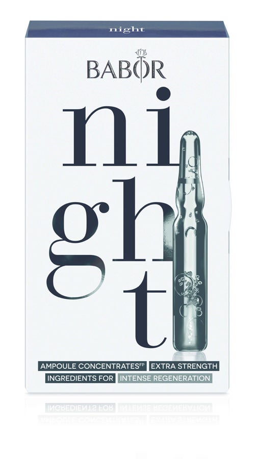 Elevan los niveles de energía de la piel durante la noche. Así aprovechas al máximo la noche que es cuando tu piel se recupera para potenciar tu belleza al despertar. La caja contiene 7 ampollas Active Night Fluid. (39€)