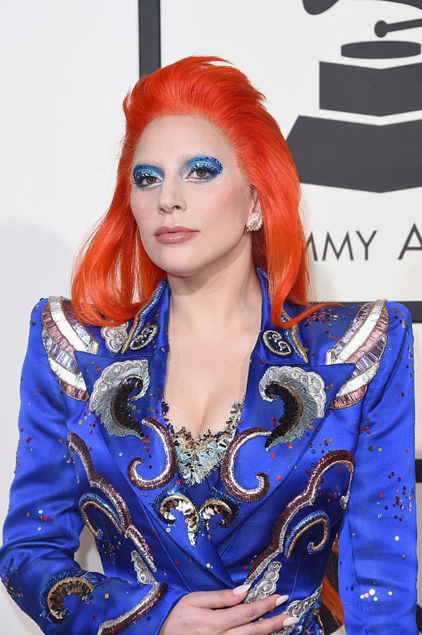 La cantante Lady Gaga ha lucido los colores más extravagantes de pelo. En esta ocasión eligió un naranja flúor.