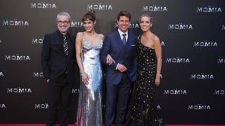 Fotos: Todos los famosos españoles quieren una foto con Tom Cruise en Madrid
