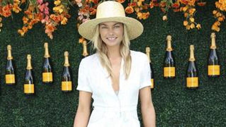 Fotos: Looks de famosas que nos inspiran para los primeros días de verano