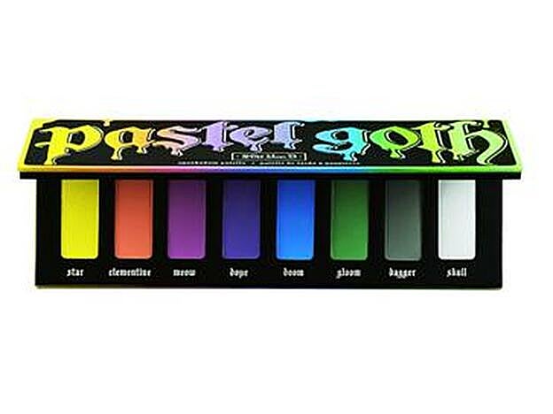 Pastel Goth Eyeshadow Palette de Kat Von D (39 euros).