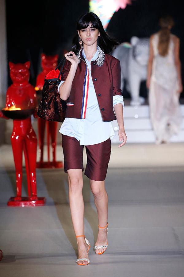 Alvarno clausuró la jornada de la Mercedes-Benz Fashion Weekend en Ibiza.