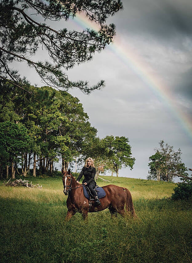 Elsa Pataky, protagonista absoluta del 'fashion film' de la colección otoño-invierno 2017 de Gioseppo.