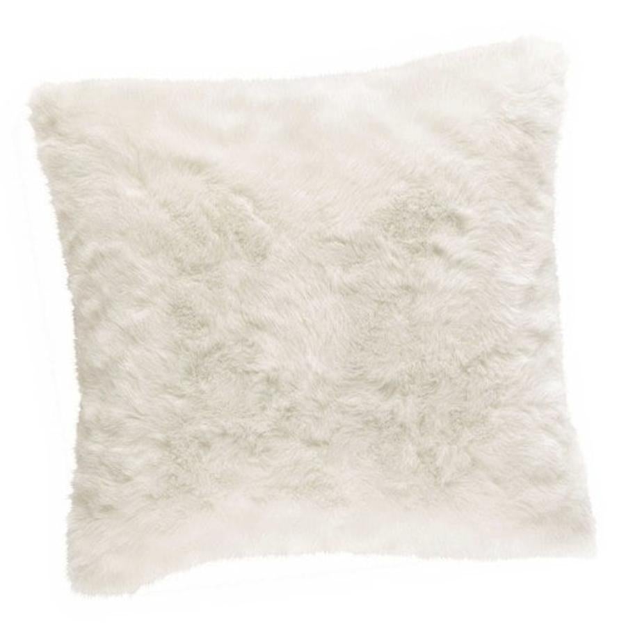 >Cojín de imitación de piel en blanco de Maisons Du Monde (Precio: 12'99€).