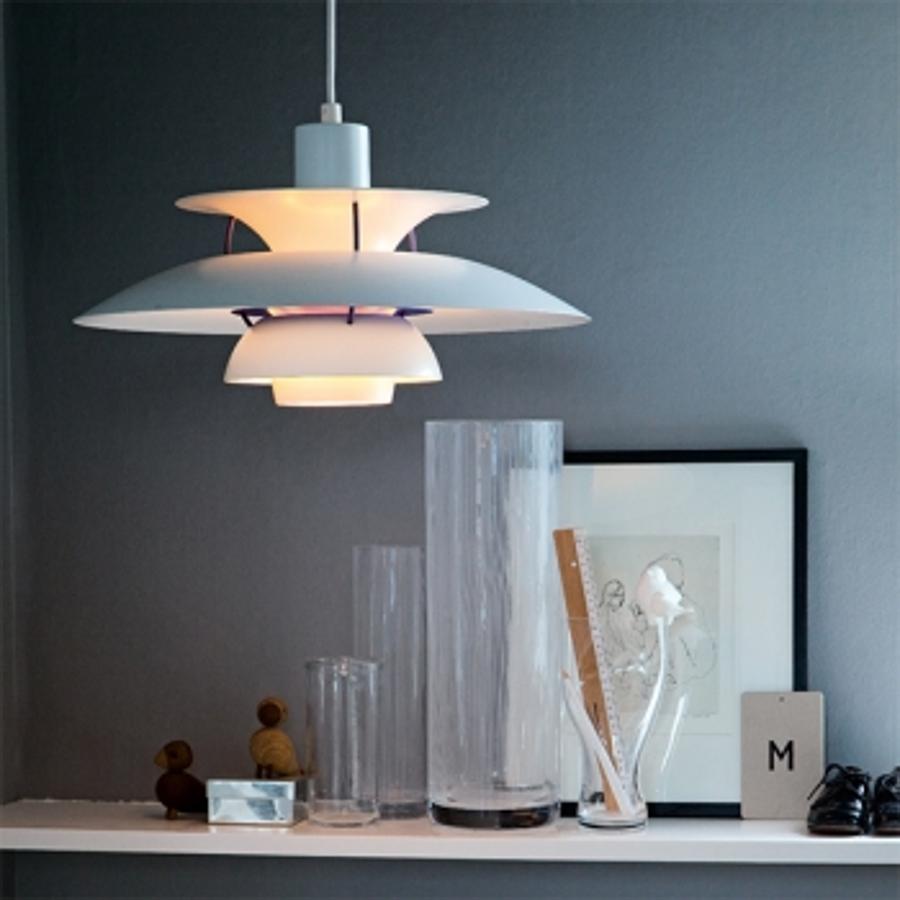 Lámpara PH5 Classic Pendant en blanco de Finnishdesignshop.com (Precio: 635€).