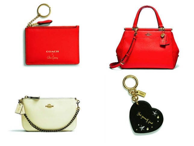 Un bolso de asa corta, una pochette, un monedero, un colgante para bolso y llavero... Selena Gómez no se ha conformado con la típica colaboración de celebritie para una firma de moda y ha realizado toda una mini colección de complementos para Coach. La actriz y cantante protagoniza también la campaña, fotografiada por Steven Meisel. Las piezas, que forman parte de la colección de otoño, ya están a la venta en las tiendas de la firma neoyorquina y en su página web. www.coach.com.