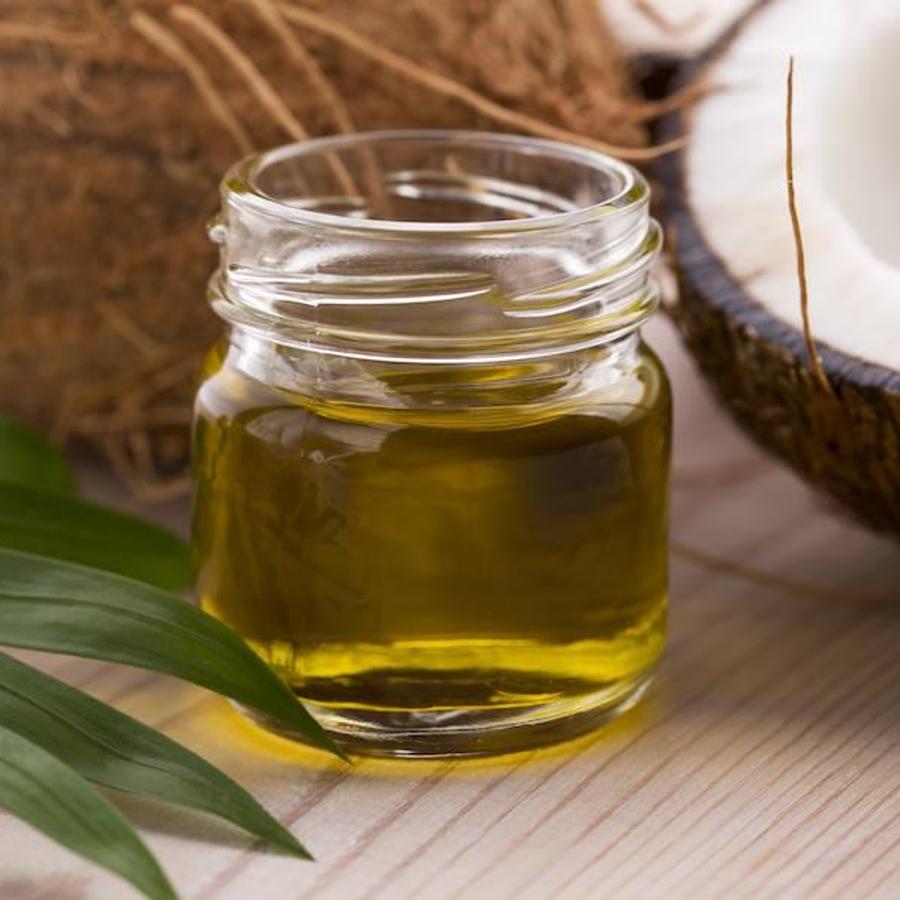 El tipo de ácidos grasos que contiene es capaz de acelerar el metabolismo. Son de fácil digestión y ayudan a eliminar la grasa no saludable del cuerpo.