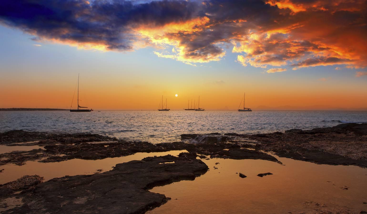 Atardeceres innegablemente románticos en la isla de Formentera.