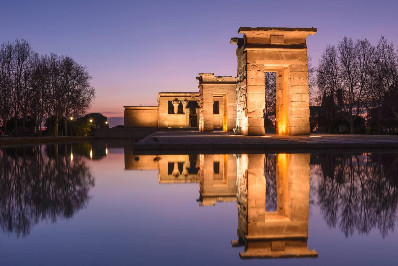 El Templo de Debod, un pedacito de antiguo Egipto que fue salvado de las aguas de la presa de Asuán, un escenario casi de película que gusta mucho a los amantes.
