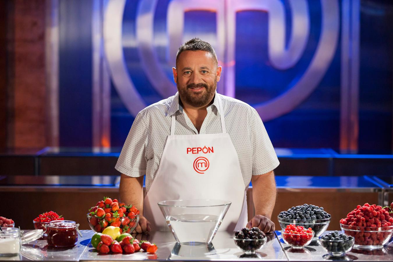 El actor Pepón Nieto será uno de los favoritos a alzarse con el título de 'MasterChef Celebrity 2', y es que proviene de una familia de cocineros. Se define como trabajador y experto en cocina tradicional.