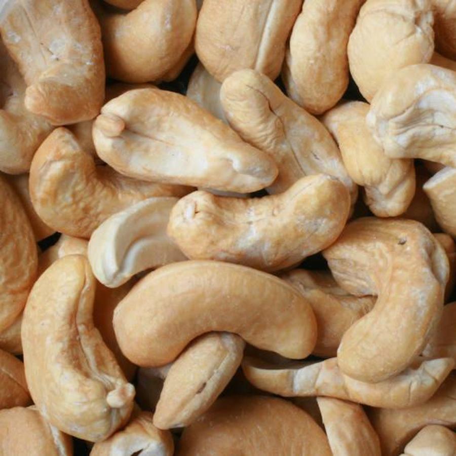 Los anarcardos crudos ayudarán a saciarte y aunque tienen calorías, son saludables y no se procesan todas.