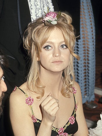 La famosísima actriz Goldie Hawn en 1971 en un hotel de Beverly Hills.