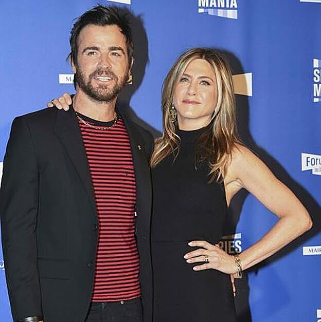 La actriz junto a su marido, Justin Theroux.