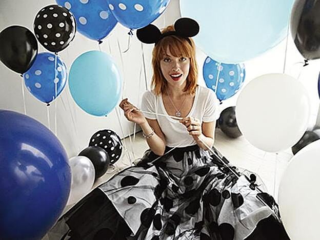 Mickey y Minnie son dos de los protagonistas de la colección.