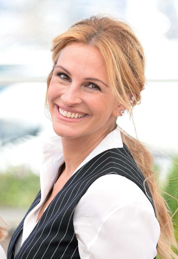 La eterna novia de Hollywood tiene una de las sonrisas más deslumbrantes de Hollywood.