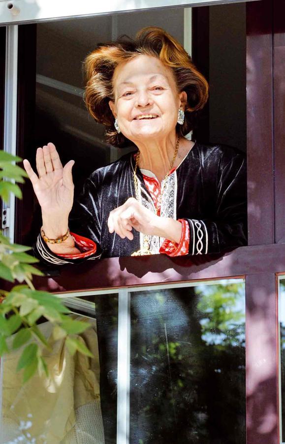 Esta es una de las últimas imágenes que tenemos de ella, interna en una residencia desde hace años y enferma de Alzheimer.