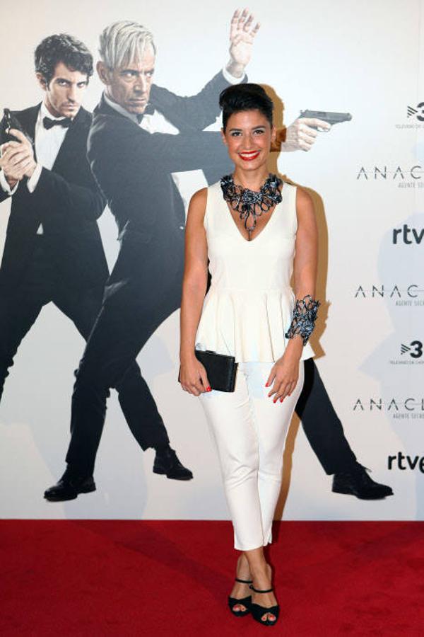 Y Angelina Jolie no es su único referente cinematográfico porque este moño alto recuerda a Audrey Hepburn, aunque todavía tiene que practicar más para llevarlo con el mismo estilo que la actriz