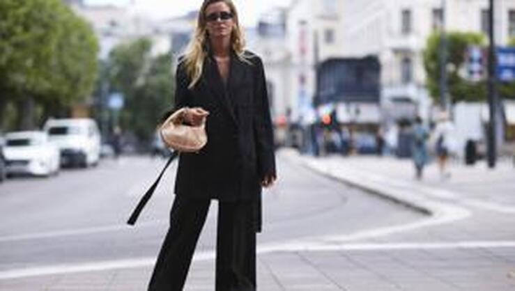 Fotos: Inspiración street style: cómo llevar las zapatillas a la oficina