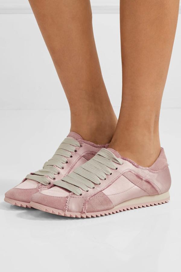 En satén y ante, zapatillas rosas de Pedro García: 310 euros