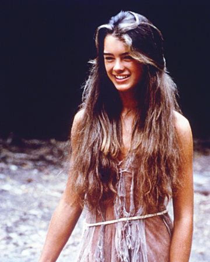 Ejemplo absoluto de melena XXL. Brooke Shields lucía un largo hasta casi la cintura y la exposición al sol que exigía en el rodaje se notaba en el color de su cabello. Apuesta por el balayage si quieres este look.
