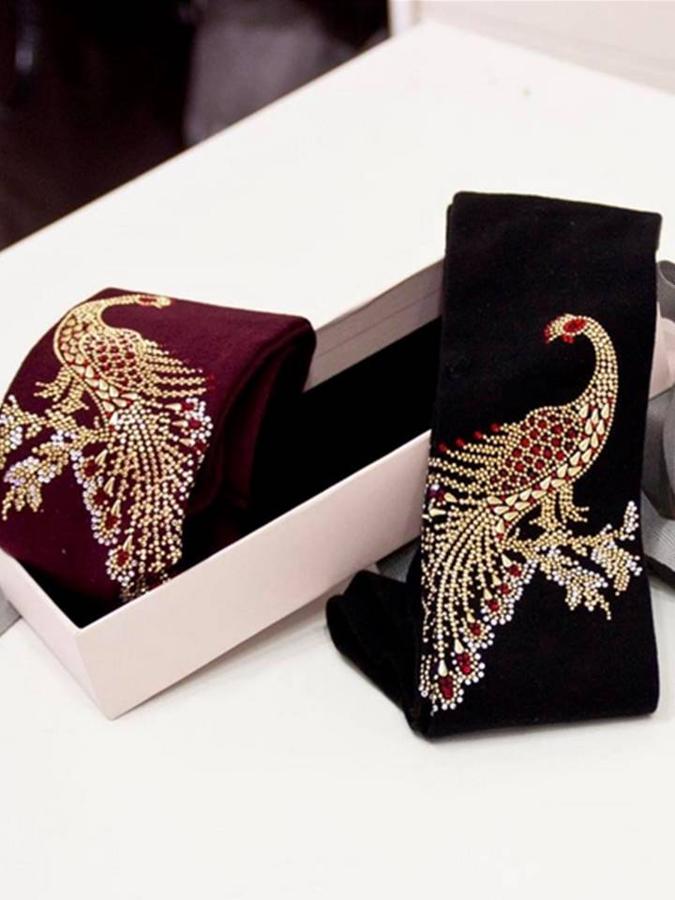 ¿Y este modelo de Story Loris? ¿No os parece que podría levantar un look excesivamente sobrio?