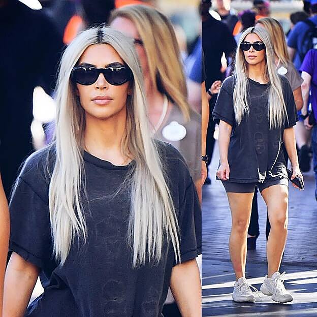 Kim Kardashian en Disneyland.