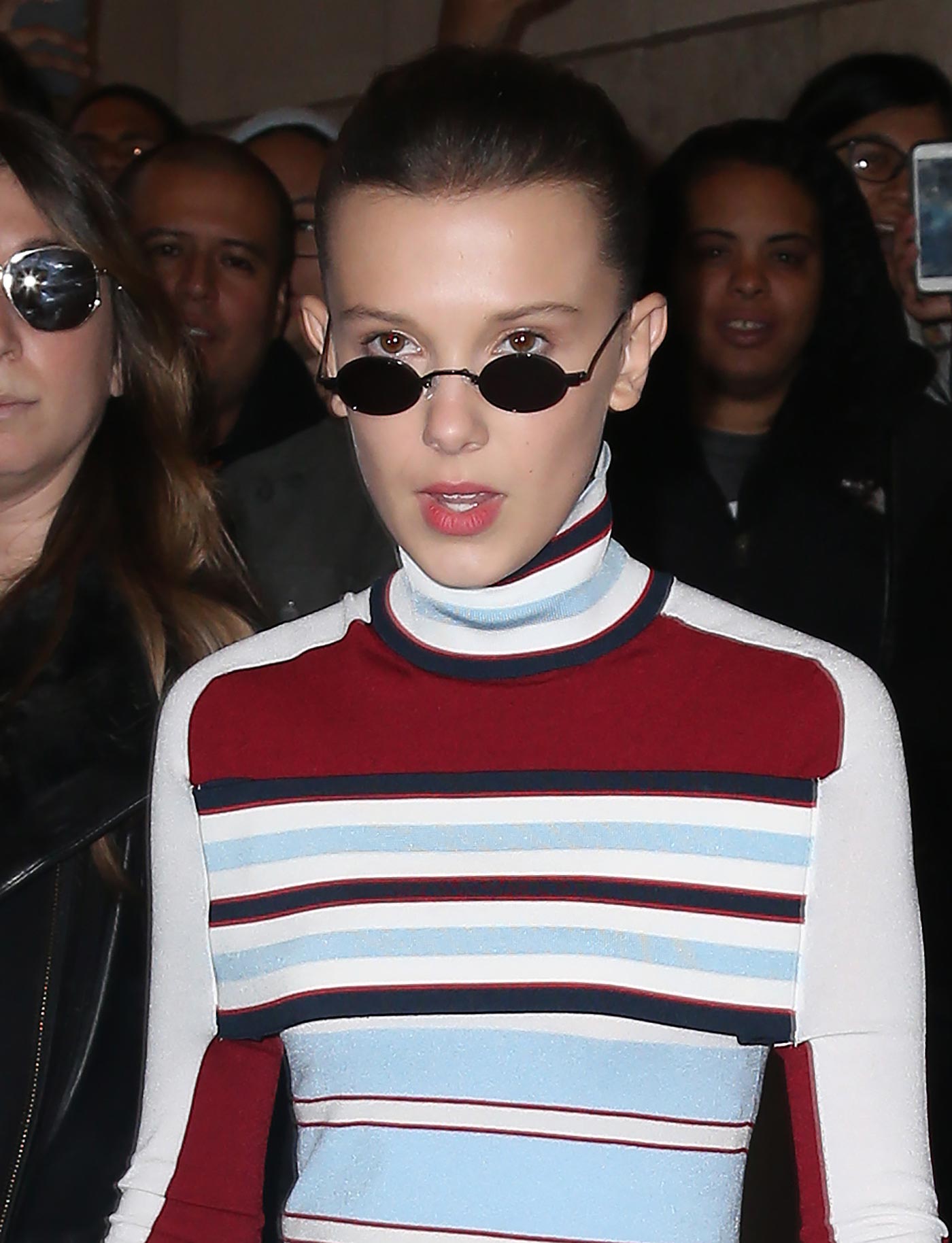 Canta rap e imita perfectamente a Nicki Minaj.