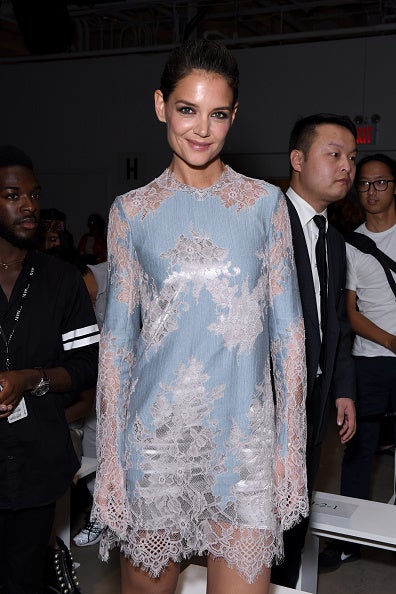 Han pasado once años desde que la pequeña hija de Tom Cruise y Katie Holmes viniera al mundo, pero Katie sabe muy bien como cuidarse y estar siempre perfecta en todas sus apariciones públicas.