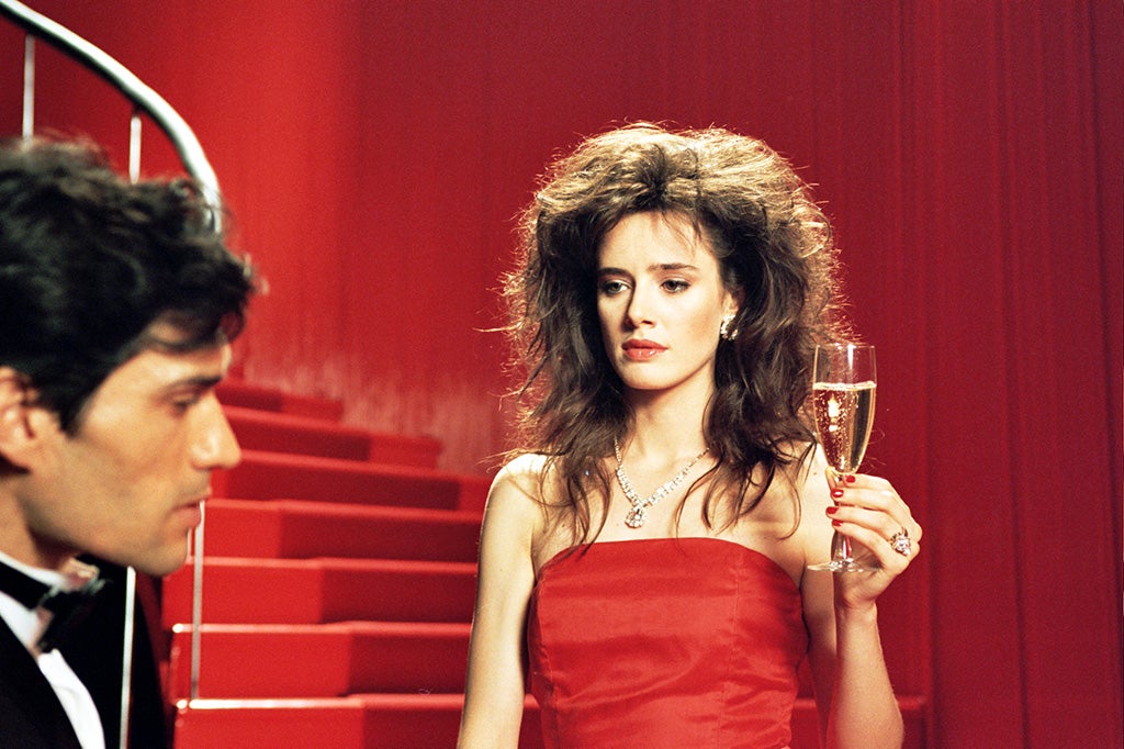 Pilar López de Ayala es la elegida por la 'Burbuja Freixenet' en 2002.