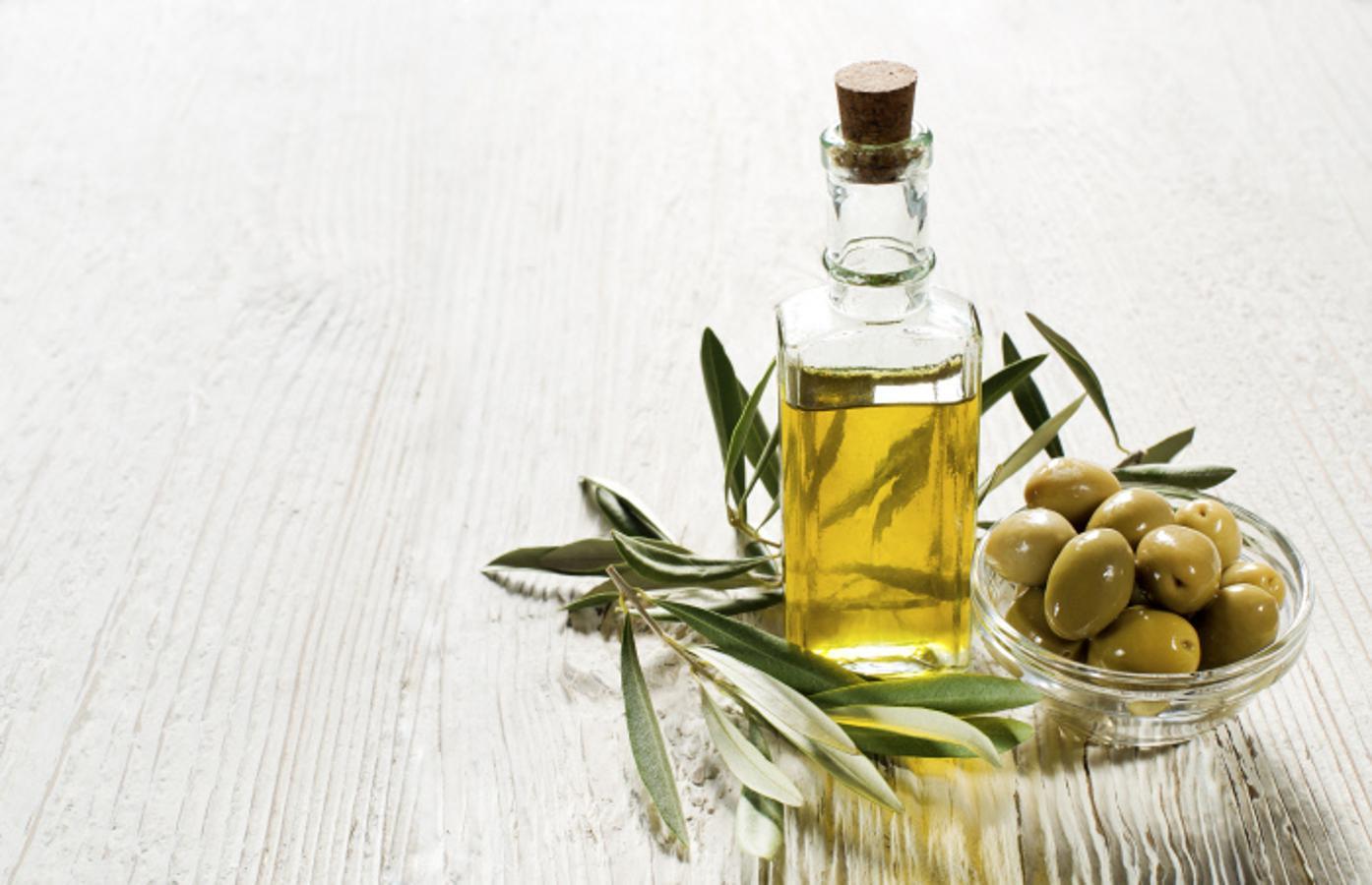 El aceite de oliva virgen extra tiene un alto contenido en vitamina E, que mejora la membrana lipídica de los espermatozoides.