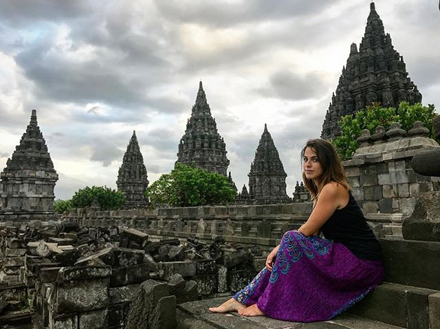 @proyectopandora. Esta pareja de Zaragoza (España) se conocieron gracias a un viaje y desde entonces no han dejado de patearse el mundo. Viven cada viaje como si fuera el último y consiguen mostrarte la esencia de cada lugar.