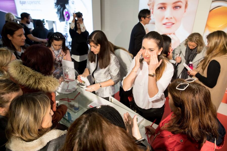 Las marcas ofrecieron talleres, trucos y consejos de maquillaje y belleza para todas las asistentes al Beauty Day 2017.