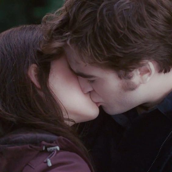 'Crepúsculo' (2008). Protagonizada por Kristen Stewart y Robert Pattinson.