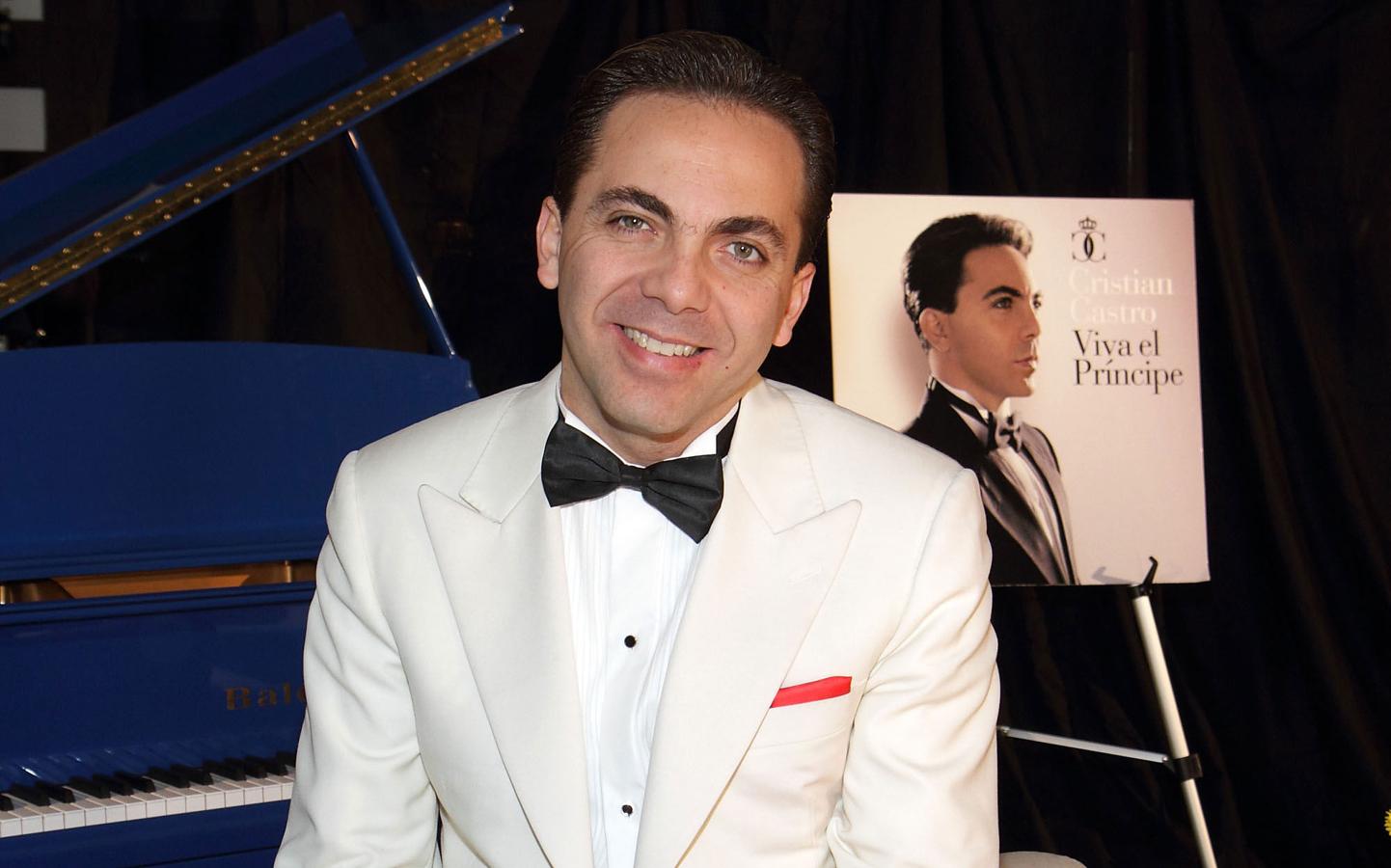 Ha sido el último en incorporarse a la lista de conquistas de nuestra rompecorazones favorita. Confesó que solo intercambiaron unos besos pero él era muy insistente con los mensajes.