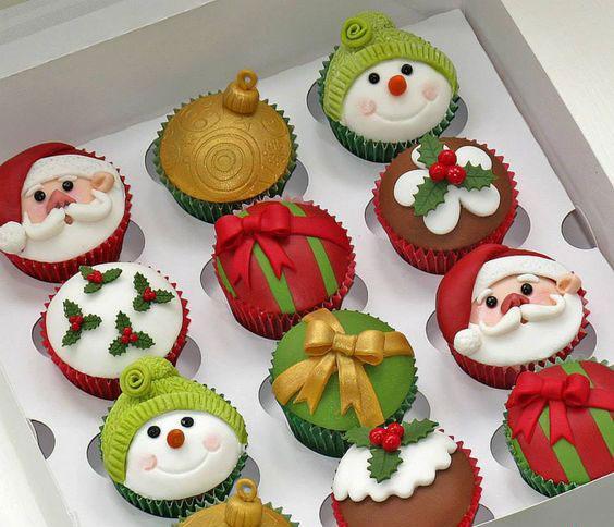 ¡Vivamos al máximo la Navidad! Haz que tus postres, o en este caso, tus magdalenas del desayuno tengan un look navideño. ¡Tenemos ideas para todo!