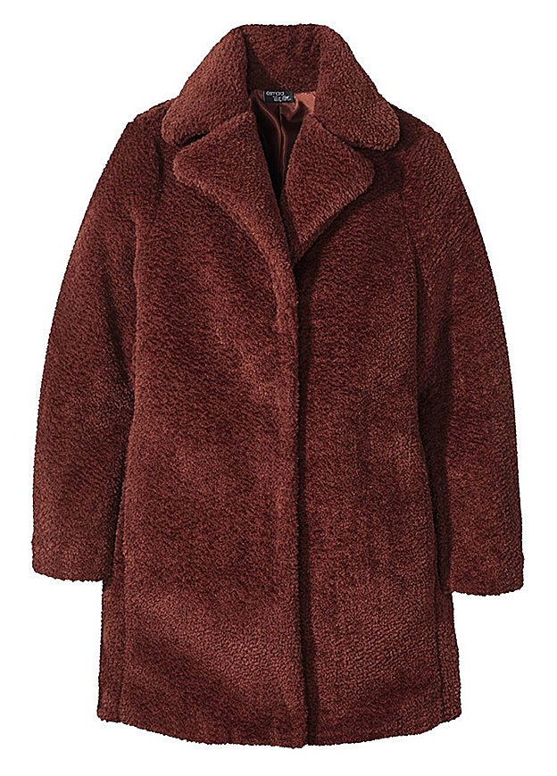 Galería. Abrigo color teja de pelo de Lidl.