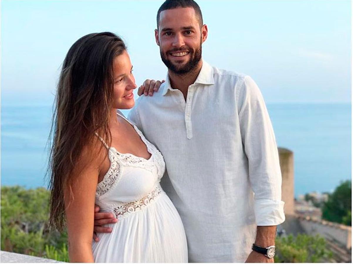 Mario Suárez le preparó una boda sorpresa a su chica, Malena Costa, que estaba a punto de dar a luz a su segundo hijo en común.