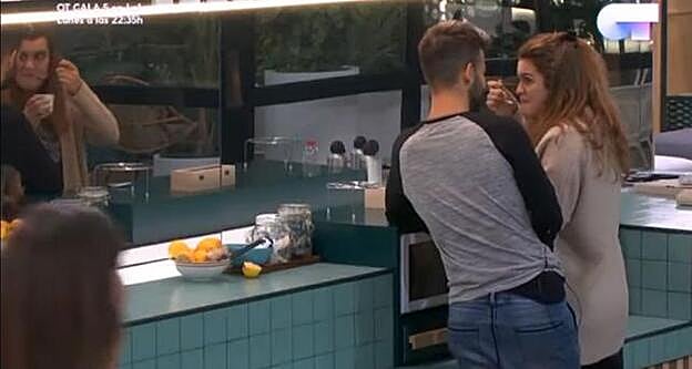 Agoney y Amaia durante su conversación sobre Alfred.