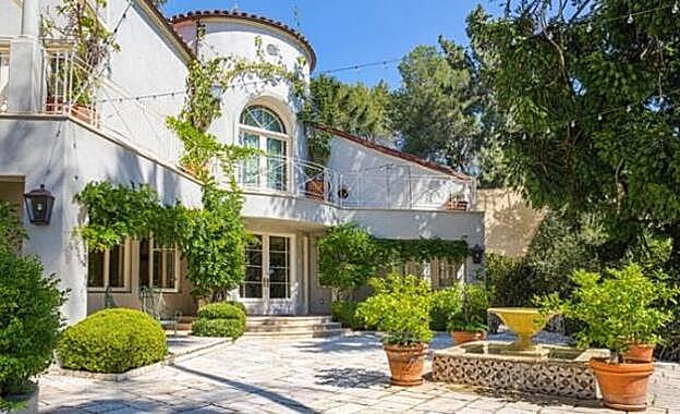 Mansión puesta en venta por la cantante Katy Perry.