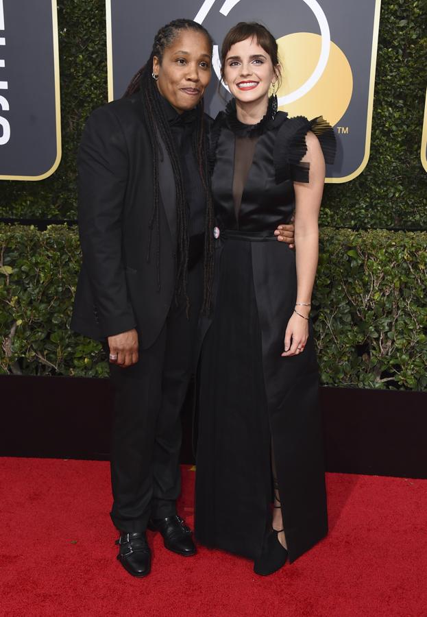 Emma Watson tenía todas las papeletas para ser una de las mejor vestidas de la noche pero... ¡su look ha sido una auténtica decepción!