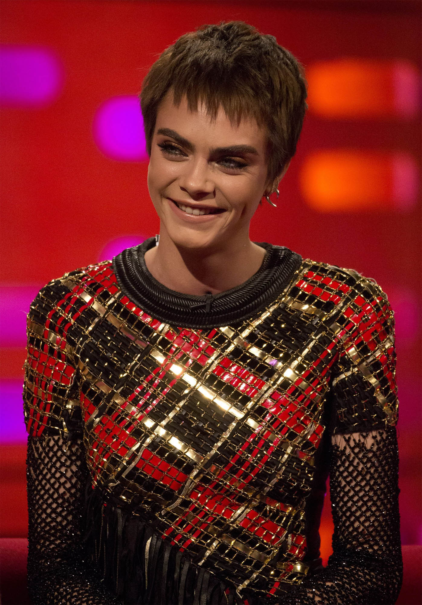 El 'boy cut' se lleva esta primavera. Cara Delevingne lo luce con flequillo corto.