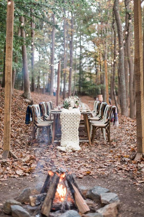 Y si os atrevéis a ofrecer el banquete en exteriores (es arriesgado, sí...) ¡esta idea nos encanta! (Foto: Pinterest).